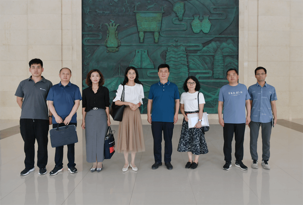 公司赴郑州市档案馆开展政校合作交流活动